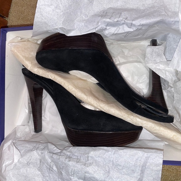 Stuart Weitzman Black Suede Platform Heels Size 7.5 - Picture 8 of 13